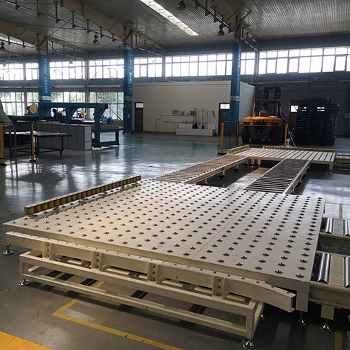 網帶(dai)輸送機